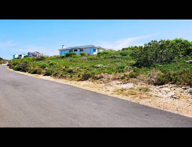 LAND FOR SALE IN VILLAGE ON SEA